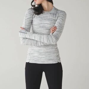 lululemon Women’s Runderful Long Sleeve Size 6